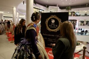 El Centro Comercial El Saler acoge las tres exposiciones de la Federació de Falles de 1ªA